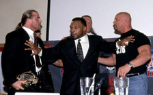 WWE muốn đưa Mike Tyson trở lại sàn đấu đô vật