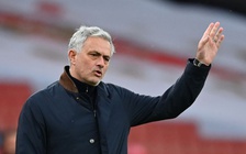 EURO 2020: HLV Jose Mourinho 'đổi giọng' vì màn trình diễn xuất sắc của Luke Shaw