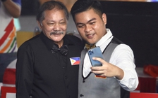 Huyền thoại billiards Efren Reyes chiến thắng lớn trước người hâm mộ Việt Nam