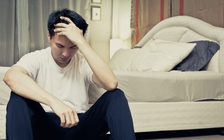 Khi con cái yêu cầu cha mẹ ra khỏi phòng