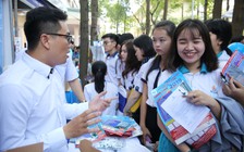 Sôi động ngày hội khai mạc Tư vấn mùa thi 2019