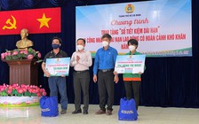 TP.HCM: Tặng sổ tiết kiệm dài hạn cho công nhân bị tai nạn lao động