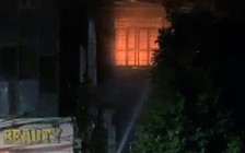Cháy nhà trong đêm, hai vợ chồng và con nhỏ tử vong