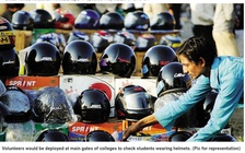 Không đội nón bảo hiểm không được lái xe vào trường đại học ở Ấn Độ