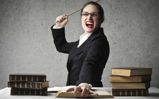 Học trò phát tán 'ảnh nóng' của cô giáo ở Mỹ