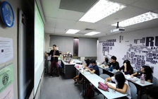 Vì sao nhiều bạn trẻ ở Singapore theo học các môn xã hội nhân văn?