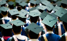 Sinh viên phải cuốc đất, trồng rau mới được tốt nghiệp