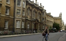 Trường thành viên ĐH Oxford xin lỗi vì để lộ danh sách ứng viên bị loại