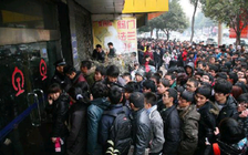 Sinh viên Trung Quốc chật vật về quê ăn tết