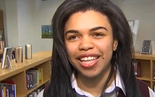 Cô gái vô gia cư thành thủ khoa trường trung học Mỹ