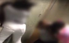 Giáo viên bất tỉnh vì can học sinh đánh nhau