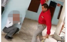 Hiệu trưởng Ấn Độ đánh học sinh đến dập nát cả roi