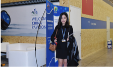 100 nhà máy điện mặt trời được xây từ ý tưởng của nữ sinh 17 tuổi