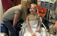 Cậu bé được ghép cùng lúc 2 quả thận, gan, ruột non và tuyến tụy