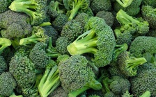 4 loại rau quả sẽ gây nguy hiểm nếu ăn quá nhiều