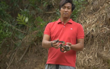 'Chàng trai nọc độc' cho rắn độc cắn hàng trăm lần để... tăng đề kháng