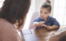 Nhìn cha mẹ có thể đoán được sức khỏe của con cái