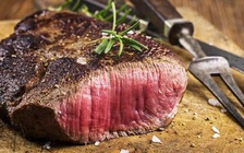 5 dấu hiệu 'tố cáo' bạn đang ăn quá nhiều thịt