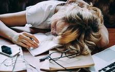 4 cách giúp bạn tỉnh táo sau giờ ăn trưa