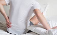 4 dấu hiệu cảnh báo đau lưng nghiêm trọng, cần gặp bác sĩ ngay