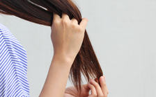 Lấy ra búi tóc nặng 7 kg từ dạ dày cô gái