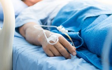 Cụ ông 74 tuổi nằm viện điều trị Covid-19 đến 306 ngày đã xuất viện