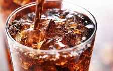 Chàng trai tử vong sau khi uống 1,5 lít nước ngọt có ga trong 10 phút