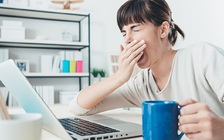 Sau tết, làm sao để khôi phục lại nhịp sinh học do thức khuya?