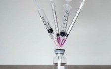 Những ai cần tiêm mũi 4?