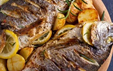 Có nên ăn da cá không?