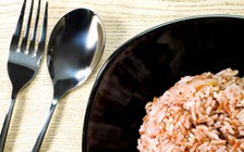 5 loại thực phẩm cung cấp năng lượng giữa giờ làm việc