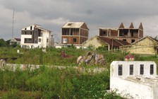 Khu dân cư cách nghĩa trang một cái…hàng rào