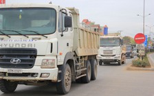 Giật mình khi xe ben vẫn chật cứng, vượt ẩu ở Đà Nẵng