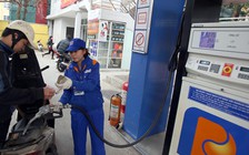 Xăng dầu nhập từ Trung Quốc giảm hơn 40%