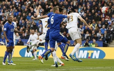 Đè bẹp Swansea, Leicester gây áp lực cho Tottenham