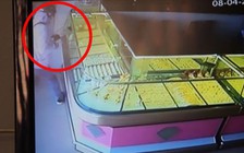 Điều tra nghi án cướp giật tại tiệm vàng