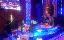 Cấm bán bia rượu trong quán karaoke là không khả thi