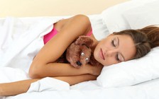 Rối loạn giấc ngủ tác động phụ nữ nhiều hơn đàn ông