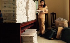 Kiểm tra xe khách, phát hiện gần 6.000 bao thuốc lá lậu