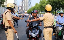 CSGT được dùng mọi phương tiện, biện pháp ngăn chặn người chống đối hiệu lệnh