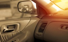 Cảnh báo: Nhiệt độ nóng trong ô tô có thể 'giết chết' trẻ