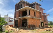 Nhiều nhà dân thoát án ‘treo’ sổ đỏ: Không đánh đồng giữa sai phép và không phép