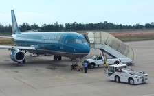 Máy bay hạ cánh lệch vị trí tại sân bay Nội Bài