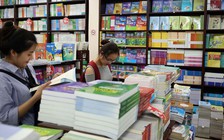 Sửa luật Giáo dục theo hướng một chương trình, một số sách giáo khoa