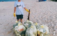 Nóng trên mạng xã hội: Tuần trăng mật dọn rác và thấy bất bình có nên làm ngơ?