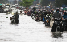 Kẹt xe, ngập lụt do lỗi quy hoạch