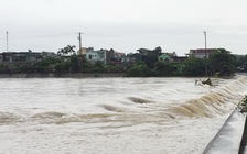 Hồ thủy lợi nguy cơ bị vỡ, xả nước khẩn cấp