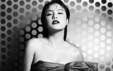 Thái Trinh tung loạt ảnh nóng bỏng sau khi chia tay Quang Đăng