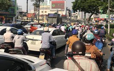 Cận tết, khốn khổ vì kẹt xe