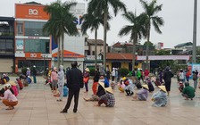 Cho và nhận quà từ thiện cũng phải...an toàn